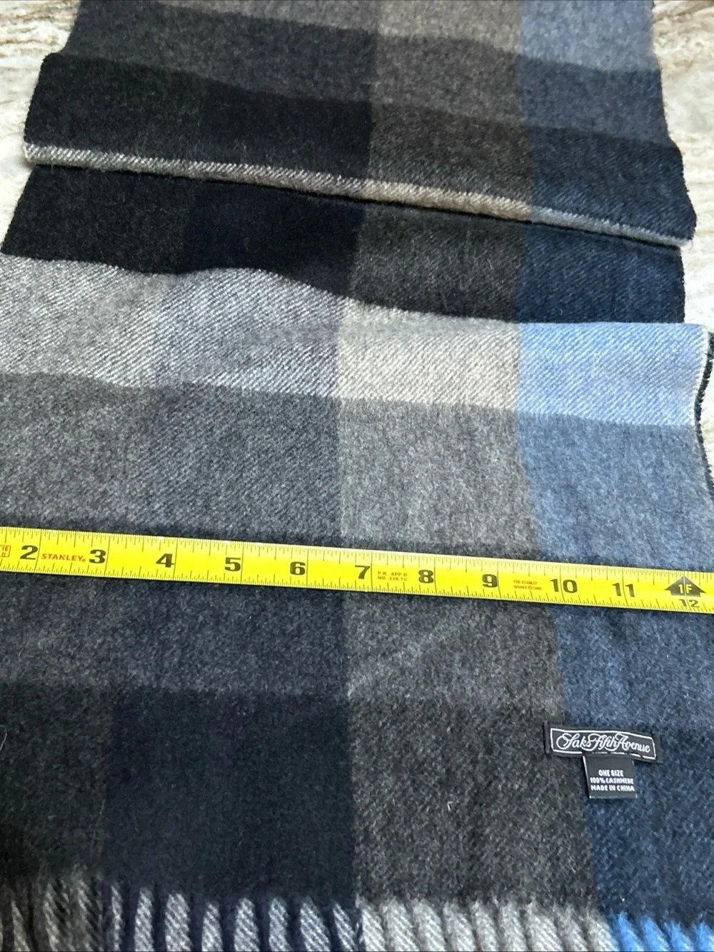 Saks Fifth Ave 100% Cashmere Scarf Plaid Fringe Classic Unisex 74x13 “Blue Black